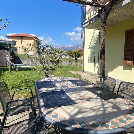 Apartamento The Children Smile- With Private Garden Colico Exterior foto