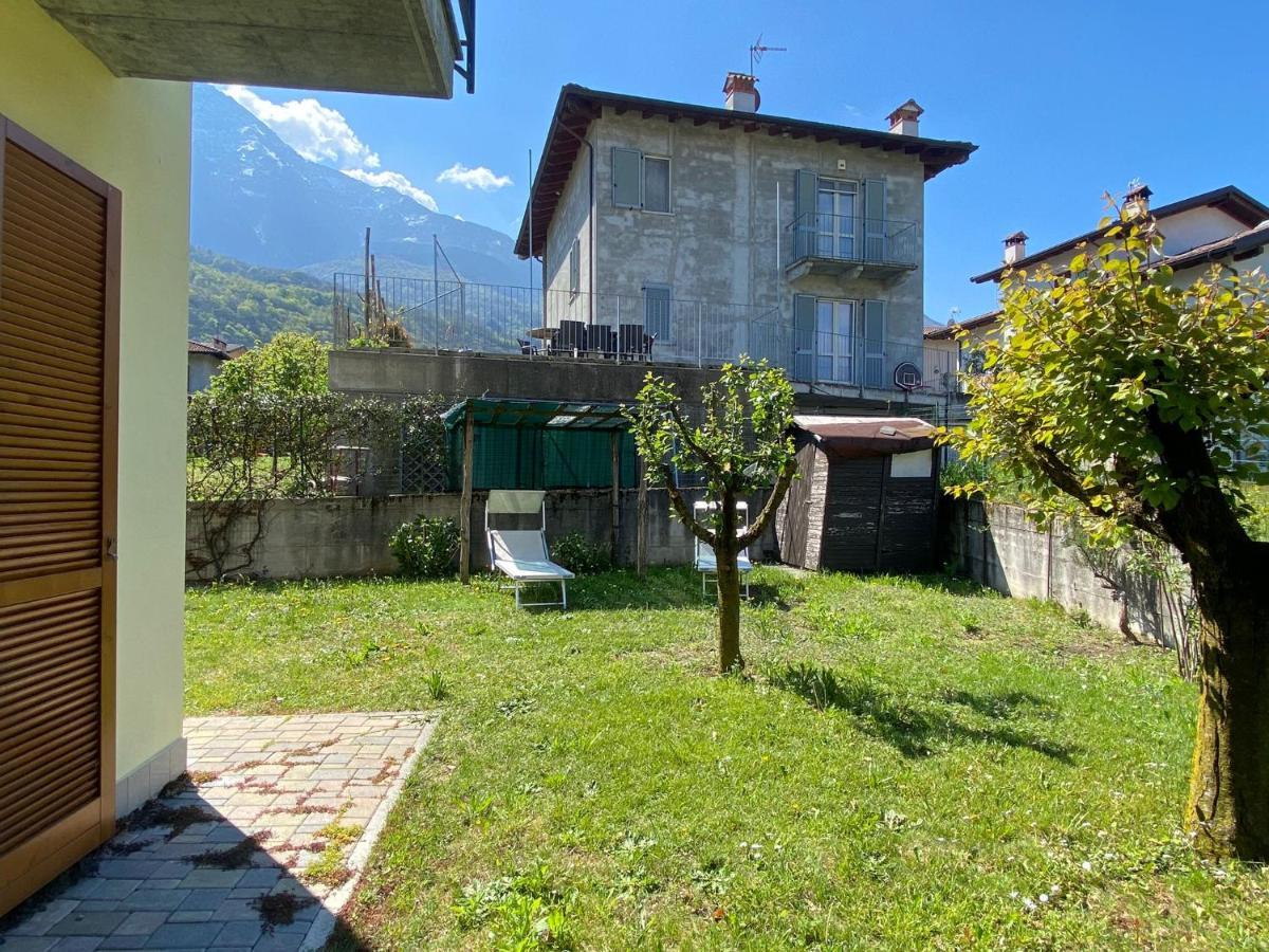 Apartamento The Children Smile- With Private Garden Colico Exterior foto
