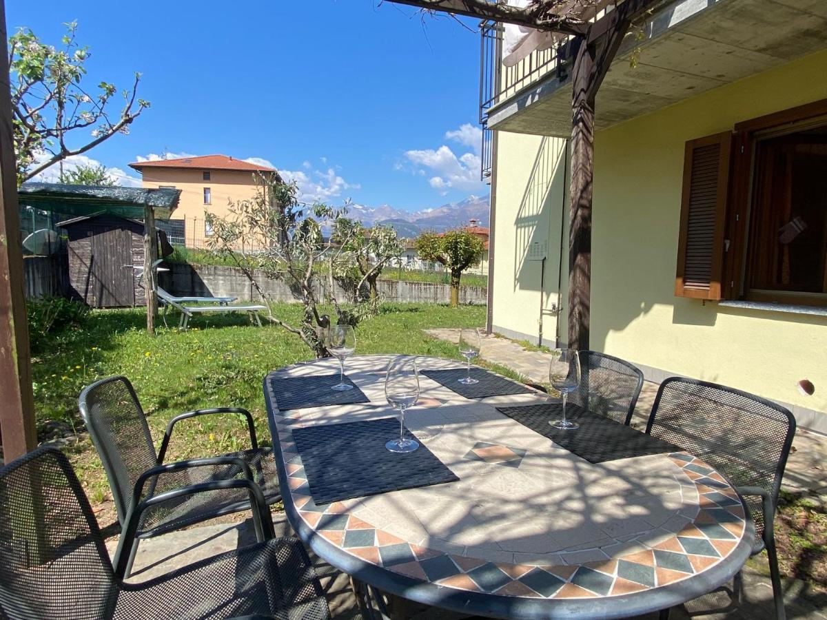 Apartamento The Children Smile- With Private Garden Colico Exterior foto
