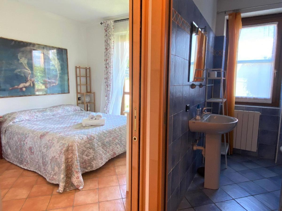 Apartamento The Children Smile- With Private Garden Colico Exterior foto